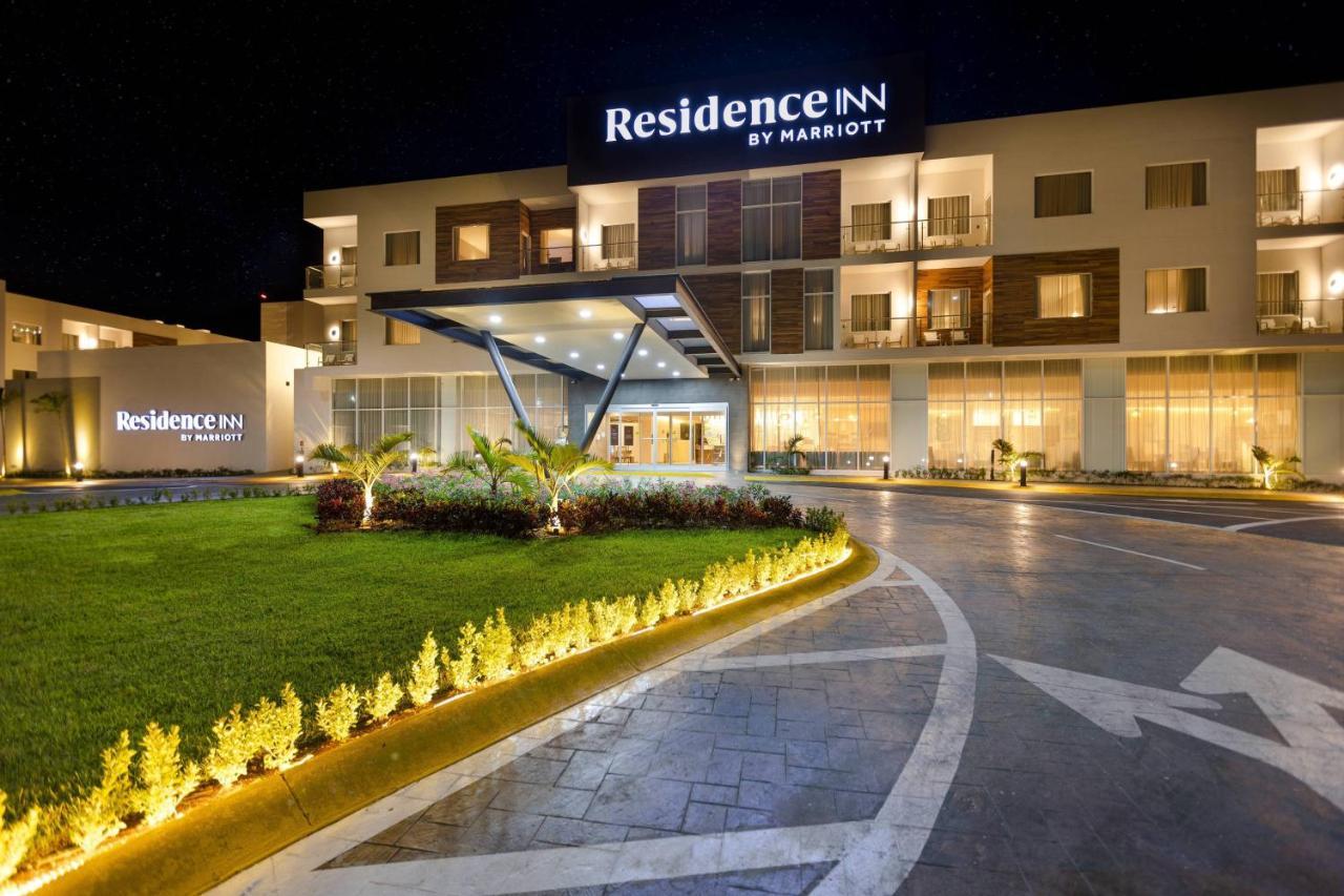 Residence Inn By Marriott Cancun Hotel Zone Exterior photo